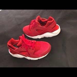 Nike Huarache Run Running Shoes 🛑SOLD🛑